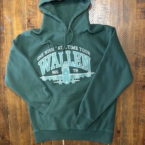 Morgan Wallen 2024 One Night at a Time Tour Sweatshirt Green in Mens Size Medium